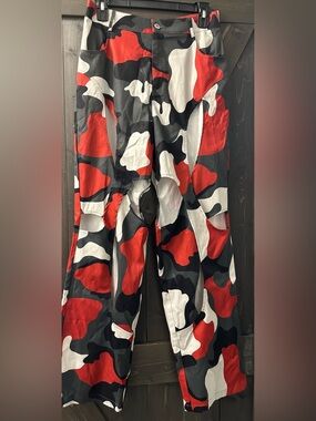 Woman’s Camo Cutout Baggy Cargo Pants - Size M